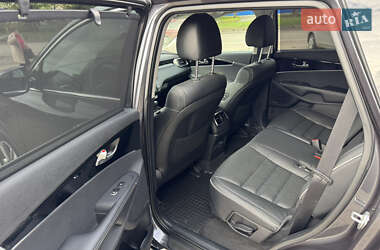 Внедорожник / Кроссовер Kia Sorento 2019 в 
