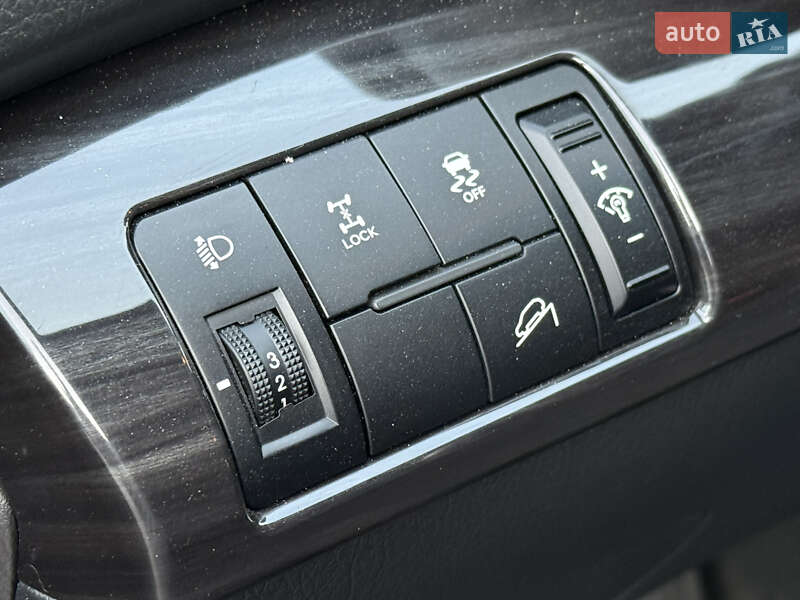 Внедорожник / Кроссовер Kia Sorento 2012 в Ровно