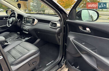 Внедорожник / Кроссовер Kia Sorento 2016 в 