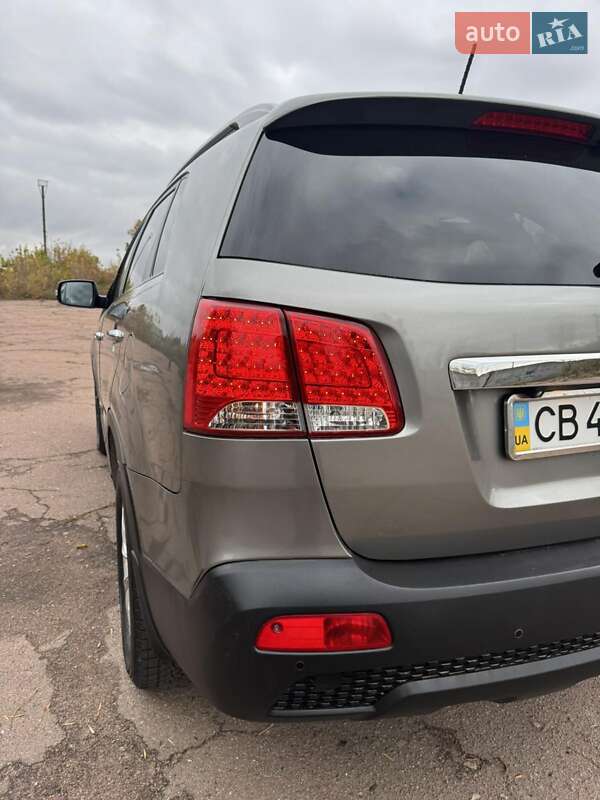 Внедорожник / Кроссовер Kia Sorento 2012 в Мене фото 16 Внедорожник / Кроссовер Kia Sorento 2012 в Мене