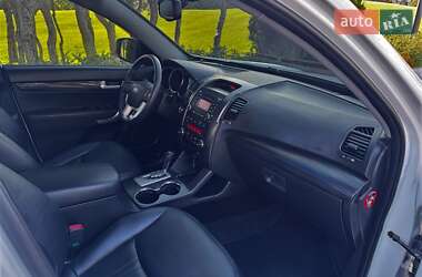 Внедорожник / Кроссовер Kia Sorento 2013 в 