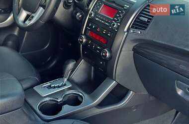 Внедорожник / Кроссовер Kia Sorento 2013 в 