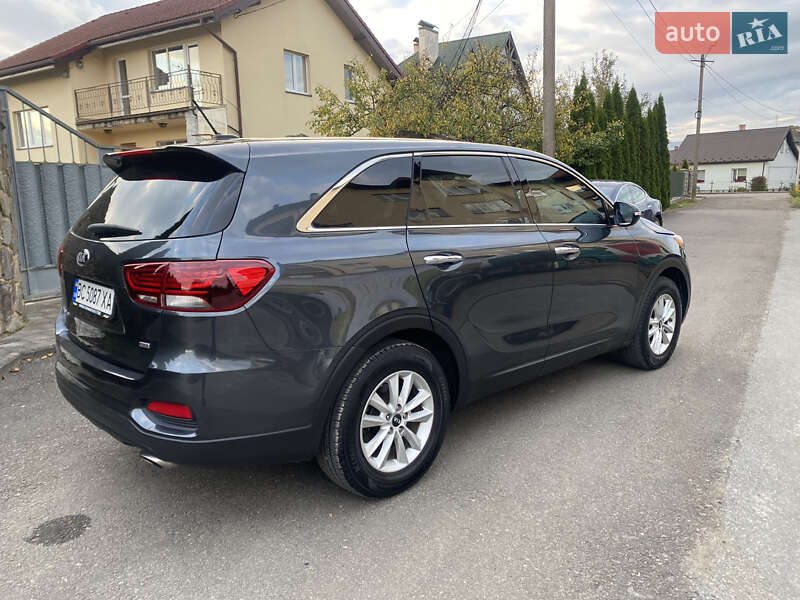 Внедорожник / Кроссовер Kia Sorento 2019 в Самборе фото 17 Внедорожник / Кроссовер Kia Sorento 2019 в Самборе