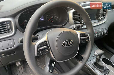 Внедорожник / Кроссовер Kia Sorento 2019 в 