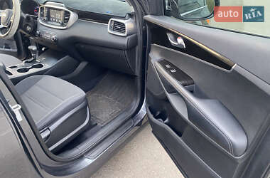 Внедорожник / Кроссовер Kia Sorento 2019 в 