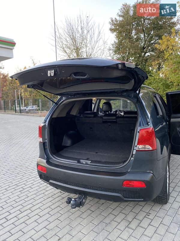 Внедорожник / Кроссовер Kia Sorento 2011 в Житомире фото 15 Внедорожник / Кроссовер Kia Sorento 2011 в Житомире