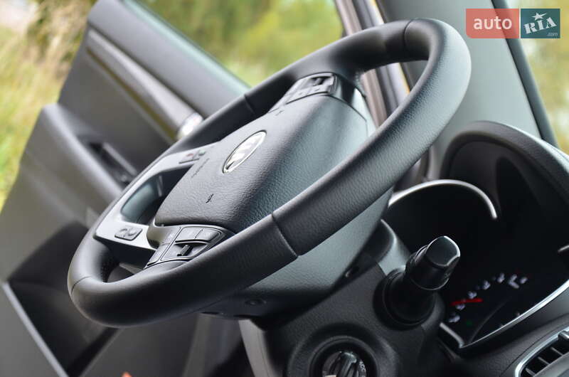 Внедорожник / Кроссовер Kia Sorento 2013 в Стрые