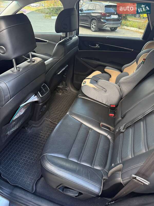 Позашляховик / Кросовер Kia Sorento 2017 в Полтаві фото 17 Позашляховик / Кросовер Kia Sorento 2017 в Полтаві