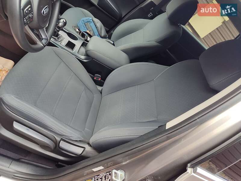 Позашляховик / Кросовер Kia Sorento 2016 в Білій Церкві фото 17 Позашляховик / Кросовер Kia Sorento 2016 в Білій Церкві