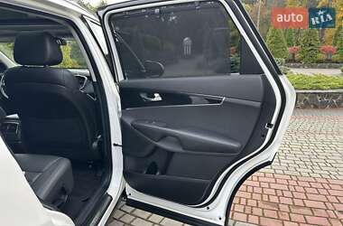 Внедорожник / Кроссовер Kia Sorento 2015 в 