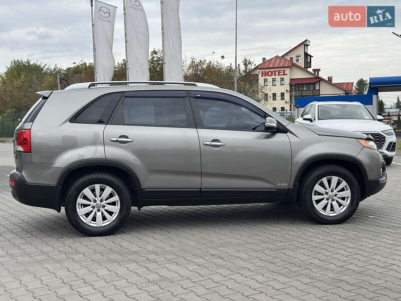 Внедорожник / Кроссовер Kia Sorento 2011 в Хмельницком