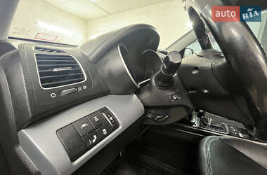 Позашляховик / Кросовер Kia Sorento 2014 в  фото 20 Позашляховик / Кросовер Kia Sorento 2014 в