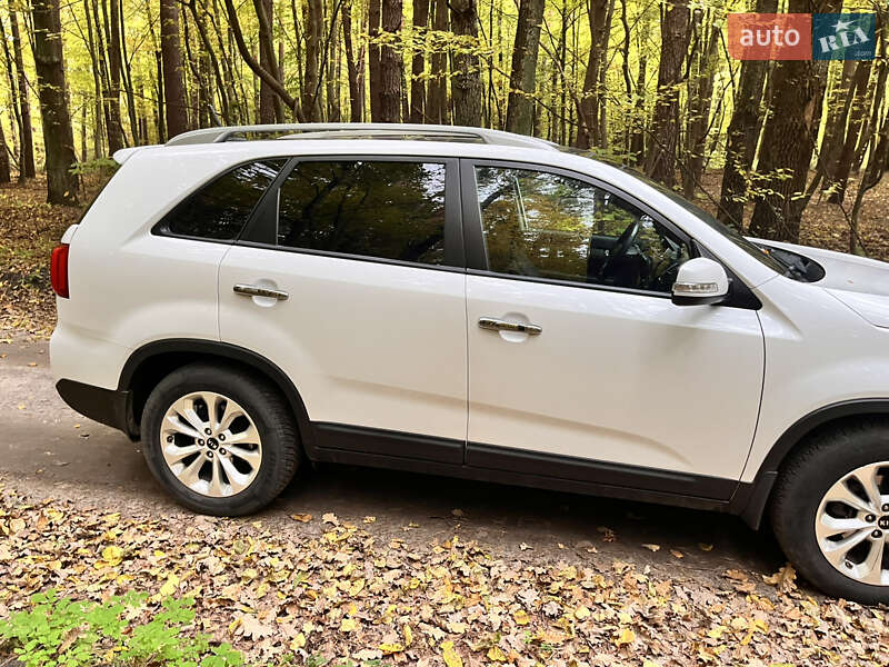 Позашляховик / Кросовер Kia Sorento 2014 в Радивиліві