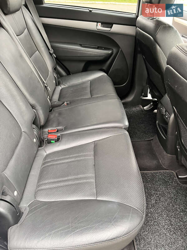 Позашляховик / Кросовер Kia Sorento 2014 в Радивиліві