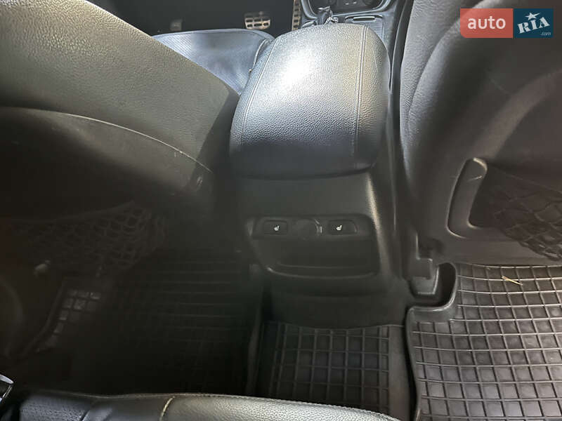 Внедорожник / Кроссовер Kia Sorento 2014 в Днепре фото 26 Внедорожник / Кроссовер Kia Sorento 2014 в Днепре