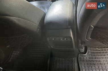 Позашляховик / Кросовер Kia Sorento 2014 в  фото 26 Позашляховик / Кросовер Kia Sorento 2014 в