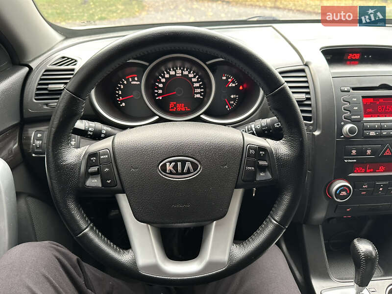 Позашляховик / Кросовер Kia Sorento 2009 в Хмельницькому