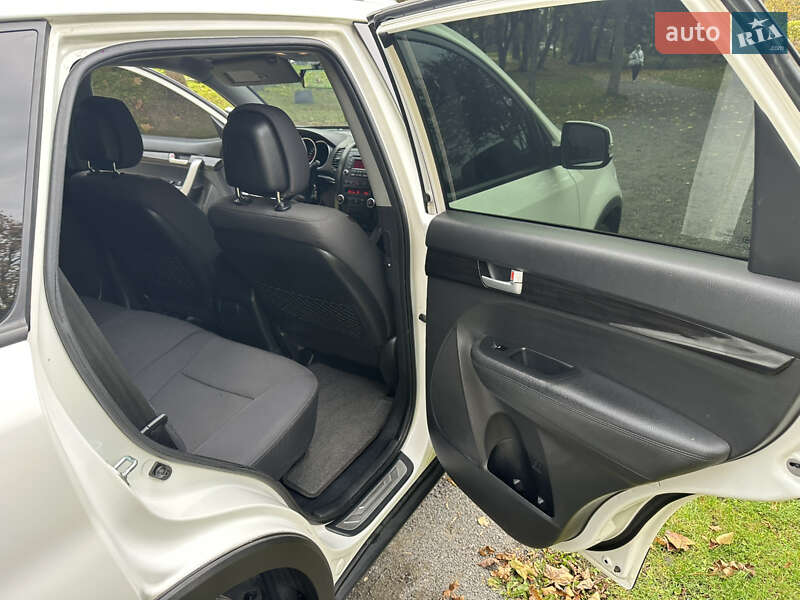 Позашляховик / Кросовер Kia Sorento 2009 в Хмельницькому