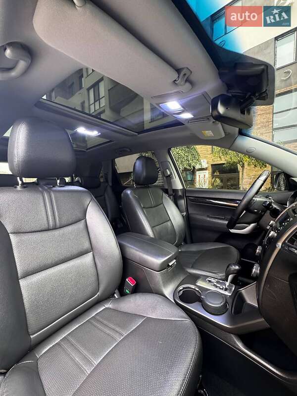 Позашляховик / Кросовер Kia Sorento 2012 в Одесі