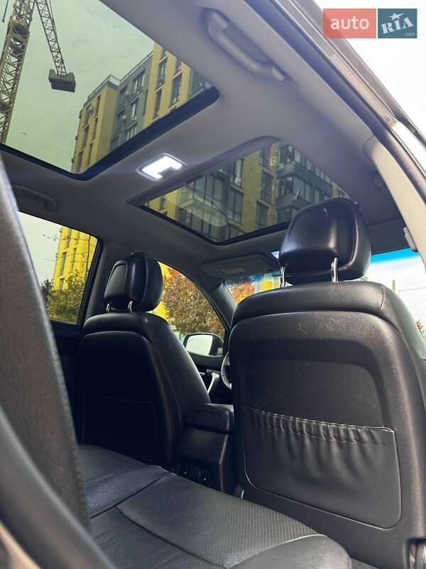 Позашляховик / Кросовер Kia Sorento 2012 в Одесі
