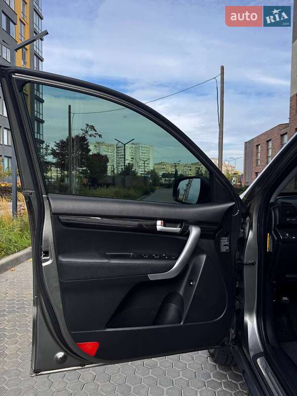 Позашляховик / Кросовер Kia Sorento 2012 в Одесі