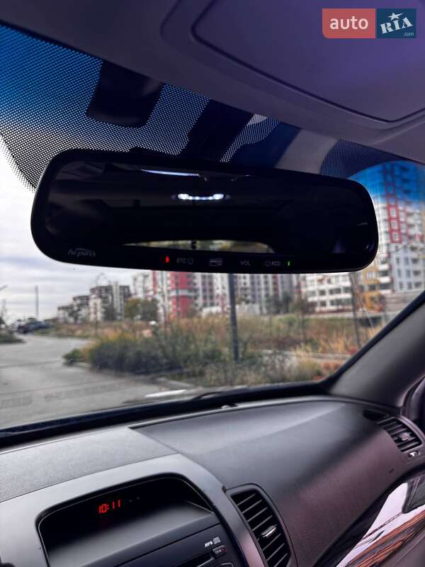 Позашляховик / Кросовер Kia Sorento 2012 в Одесі