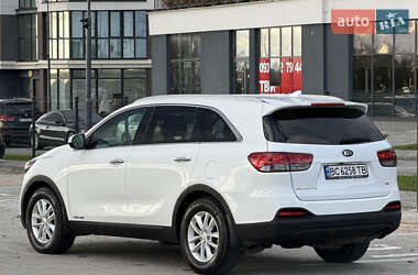 Внедорожник / Кроссовер Kia Sorento 2016 в 