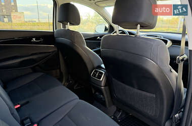 Внедорожник / Кроссовер Kia Sorento 2016 в 