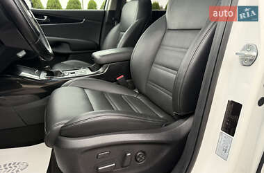 Позашляховик / Кросовер Kia Sorento 2016 в  фото 27 Позашляховик / Кросовер Kia Sorento 2016 в