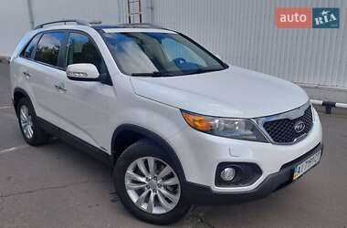 Позашляховик / Кросовер Kia Sorento 2011 в 