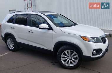 Позашляховик / Кросовер Kia Sorento 2011 в 
