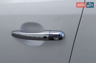 Позашляховик / Кросовер Kia Sorento 2011 в 