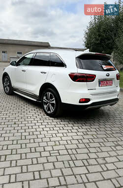 Внедорожник / Кроссовер Kia Sorento 2018 в 