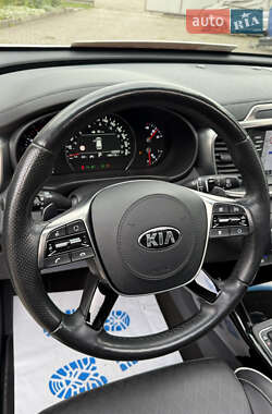 Внедорожник / Кроссовер Kia Sorento 2018 в 