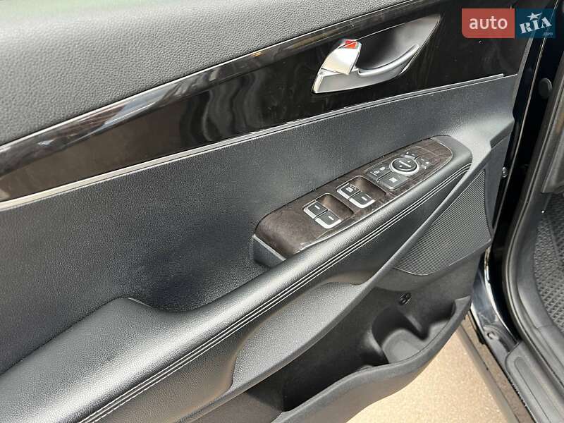 Внедорожник / Кроссовер Kia Sorento 2015 в Киеве фото 12 Внедорожник / Кроссовер Kia Sorento 2015 в Киеве