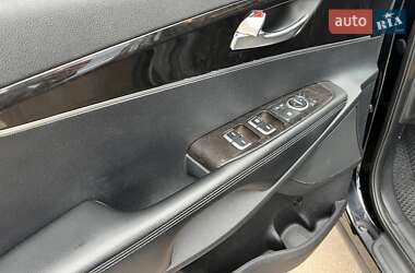 Внедорожник / Кроссовер Kia Sorento 2015 в 