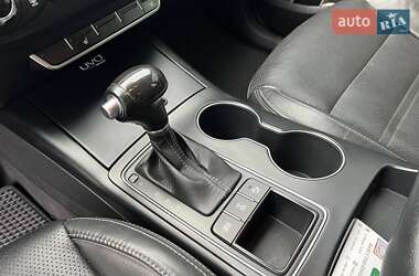 Внедорожник / Кроссовер Kia Sorento 2015 в 