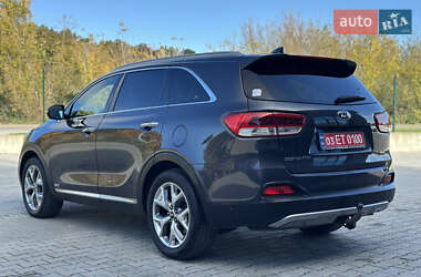 Позашляховик / Кросовер Kia Sorento 2016 в  фото 8 Позашляховик / Кросовер Kia Sorento 2016 в