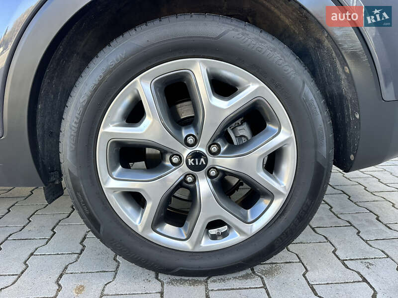 Внедорожник / Кроссовер Kia Sorento 2016 в Дубно