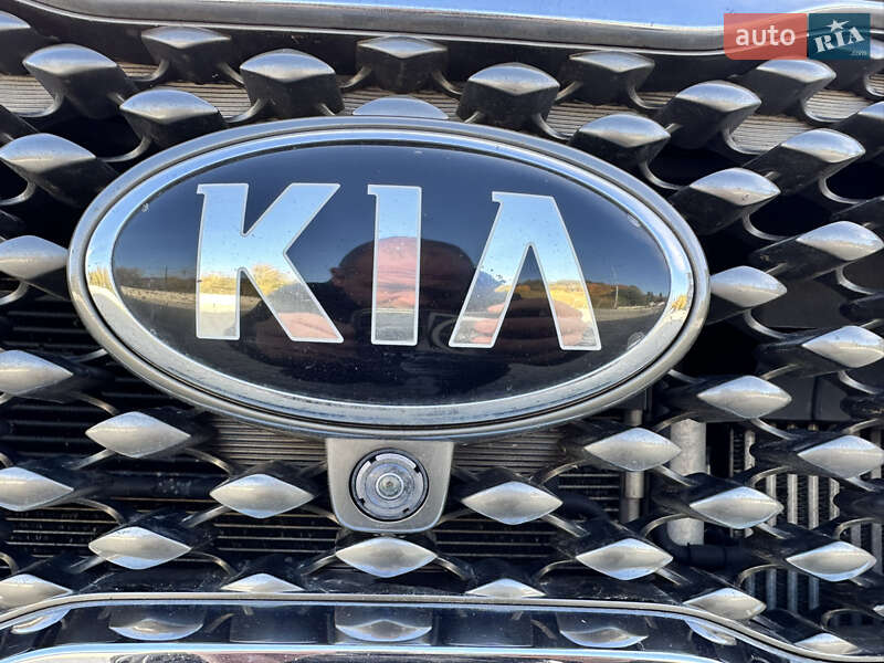 Внедорожник / Кроссовер Kia Sorento 2016 в Дубно
