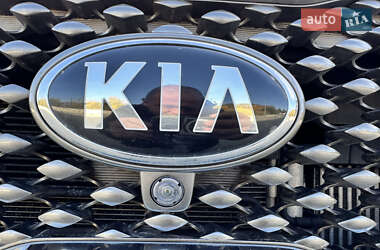 Позашляховик / Кросовер Kia Sorento 2016 в  фото 23 Позашляховик / Кросовер Kia Sorento 2016 в
