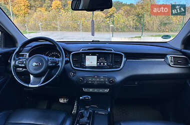 Позашляховик / Кросовер Kia Sorento 2016 в  фото 55 Позашляховик / Кросовер Kia Sorento 2016 в