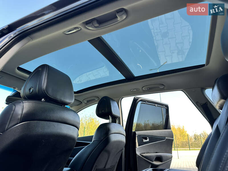 Внедорожник / Кроссовер Kia Sorento 2016 в Дубно