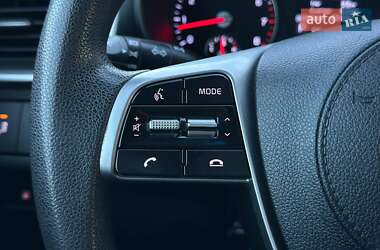 Позашляховик / Кросовер Kia Sorento 2019 в  фото 23 Позашляховик / Кросовер Kia Sorento 2019 в