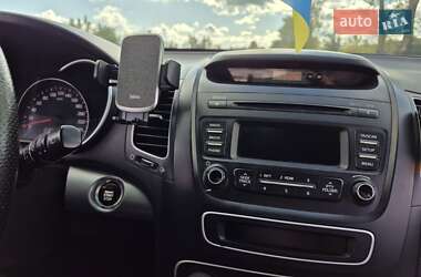 Внедорожник / Кроссовер Kia Sorento 2013 в 