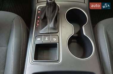 Внедорожник / Кроссовер Kia Sorento 2016 в 