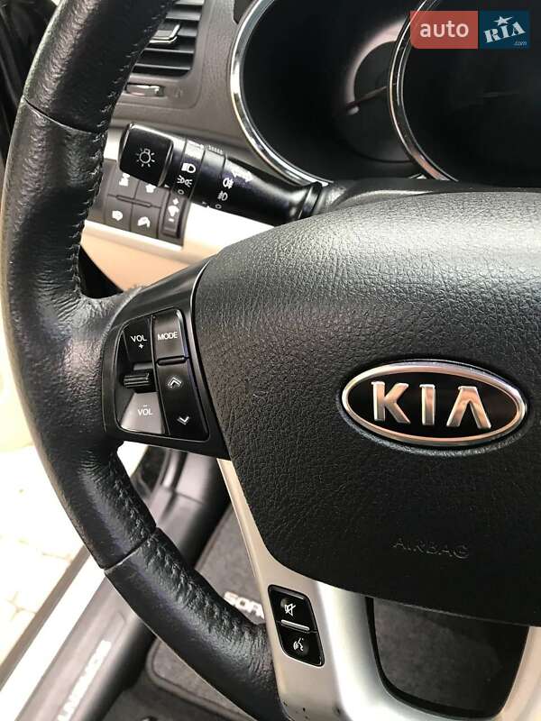 Позашляховик / Кросовер Kia Sorento 2012 в Вінниці