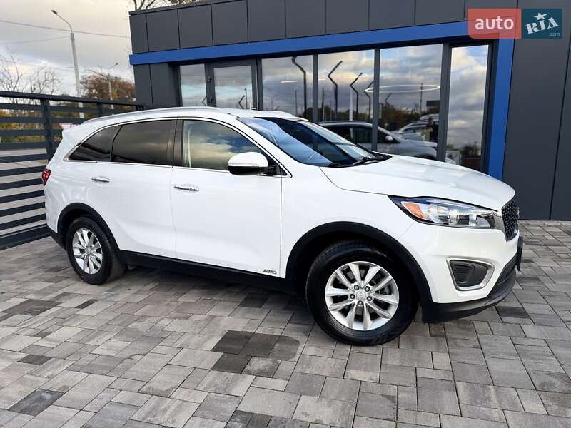 Внедорожник / Кроссовер Kia Sorento 2015 в Ровно фото 6 Внедорожник / Кроссовер Kia Sorento 2015 в Ровно