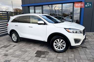 Позашляховик / Кросовер Kia Sorento 2015 в  фото 6 Позашляховик / Кросовер Kia Sorento 2015 в