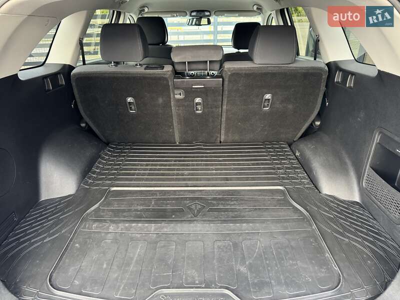 Внедорожник / Кроссовер Kia Sorento 2015 в Ровно фото 27 Внедорожник / Кроссовер Kia Sorento 2015 в Ровно